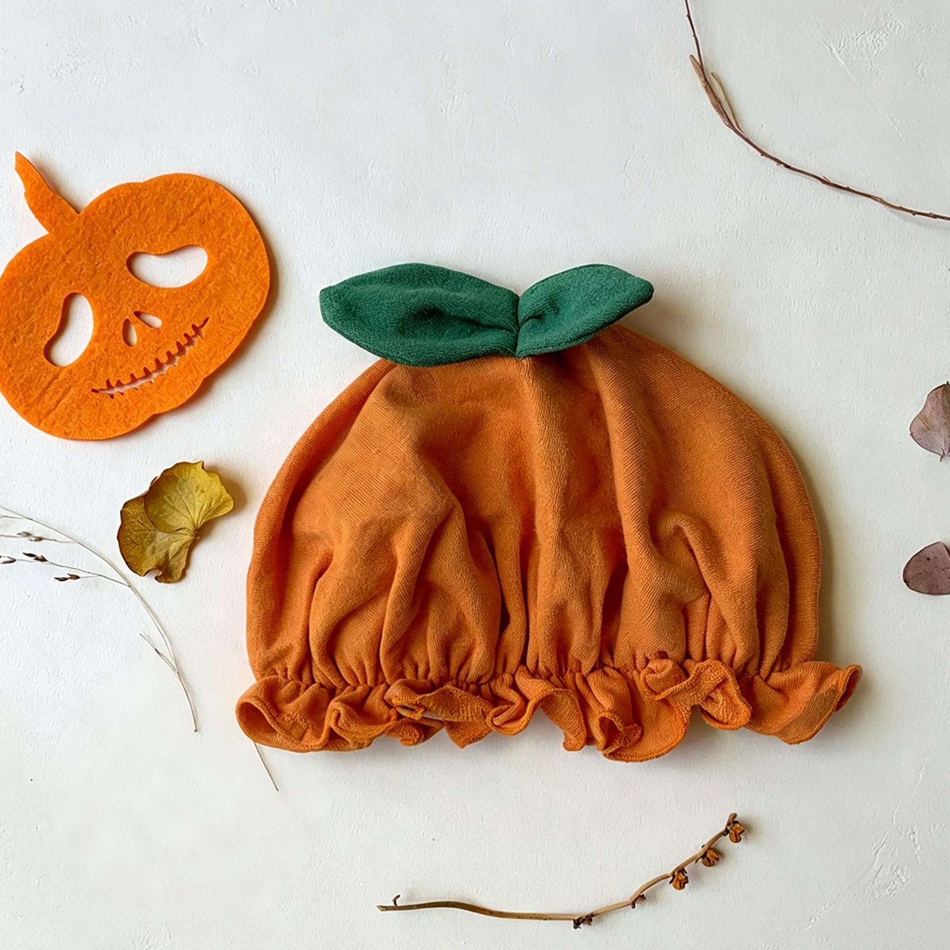 Bbay Halloween Pumpkin Onesie and Hat