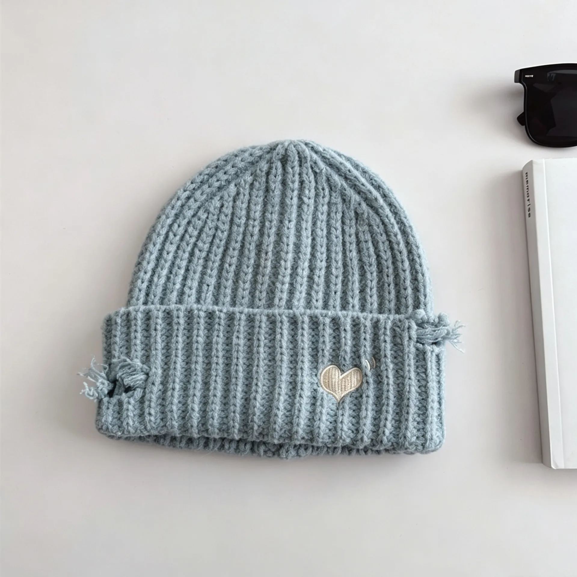Kids Embroidered Heart Solid Color Knit Hat