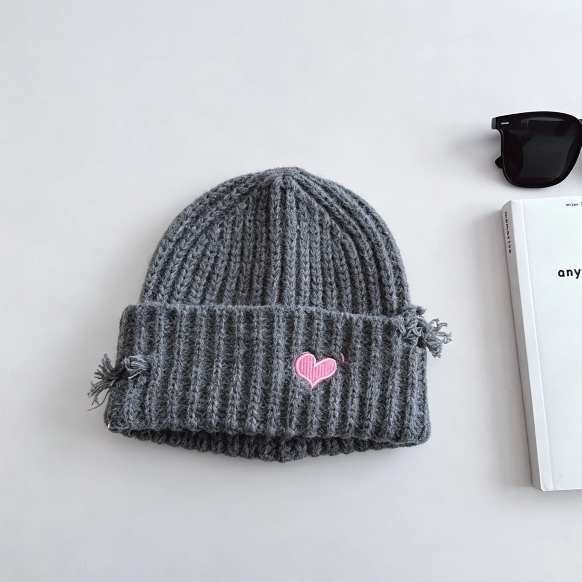 Kids Embroidered Heart Solid Color Knit Hat