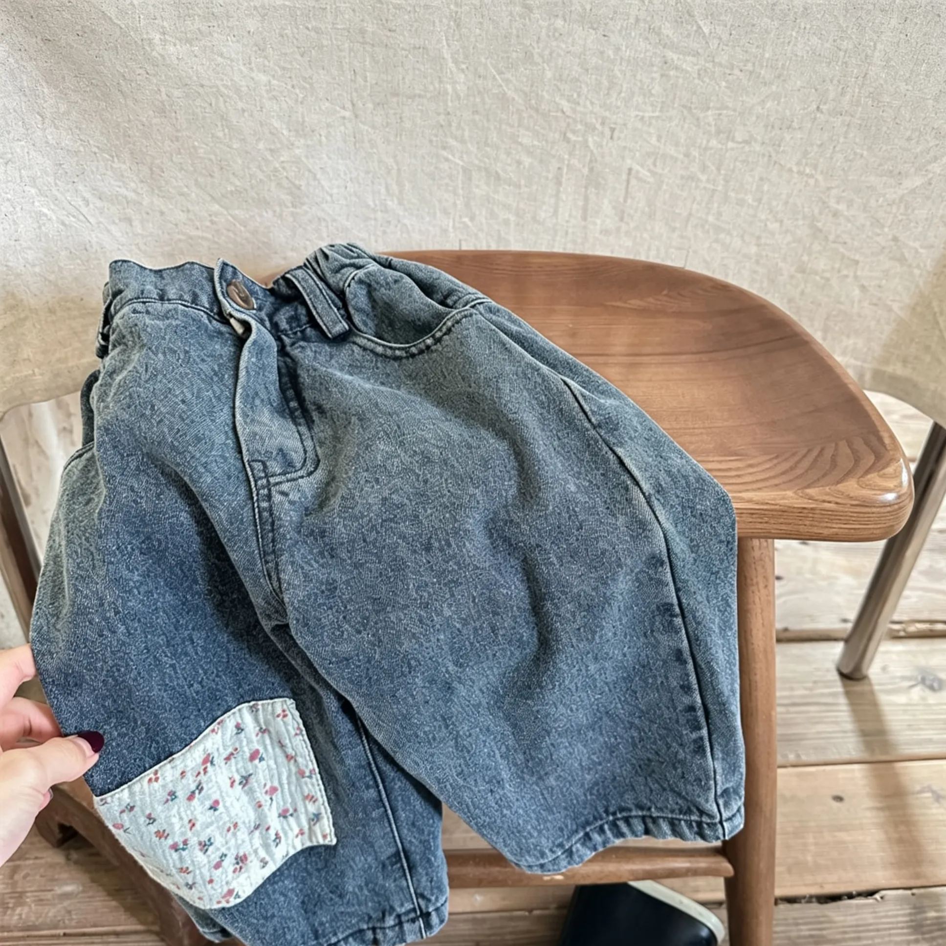 Kids Floral Patch Denim Pants