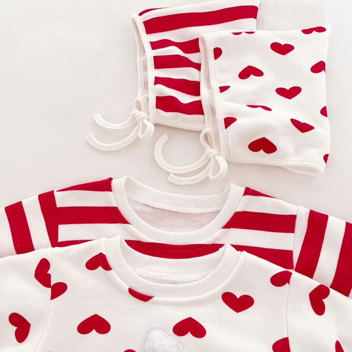 Baby Heart Stripe Santa Claus Onesie and Leggings Hat 3-Piece Set