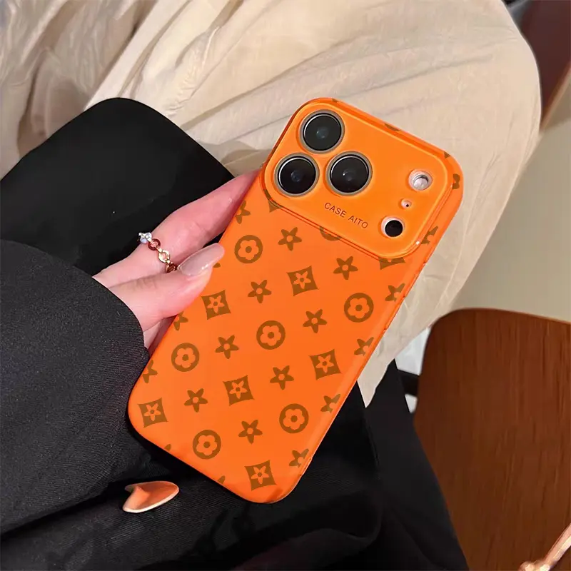 Vintage print Dopamine Ins Style Solid Color Phone Case with Ultra Skin friendly Touch, All Inclusive Lens Phone Case Suitable for Apple 17 16 15 14 13 12