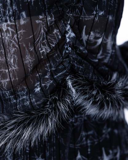 <IT's N0T BLACK & WHITE> - BLACK CYGNUS ATRATUS