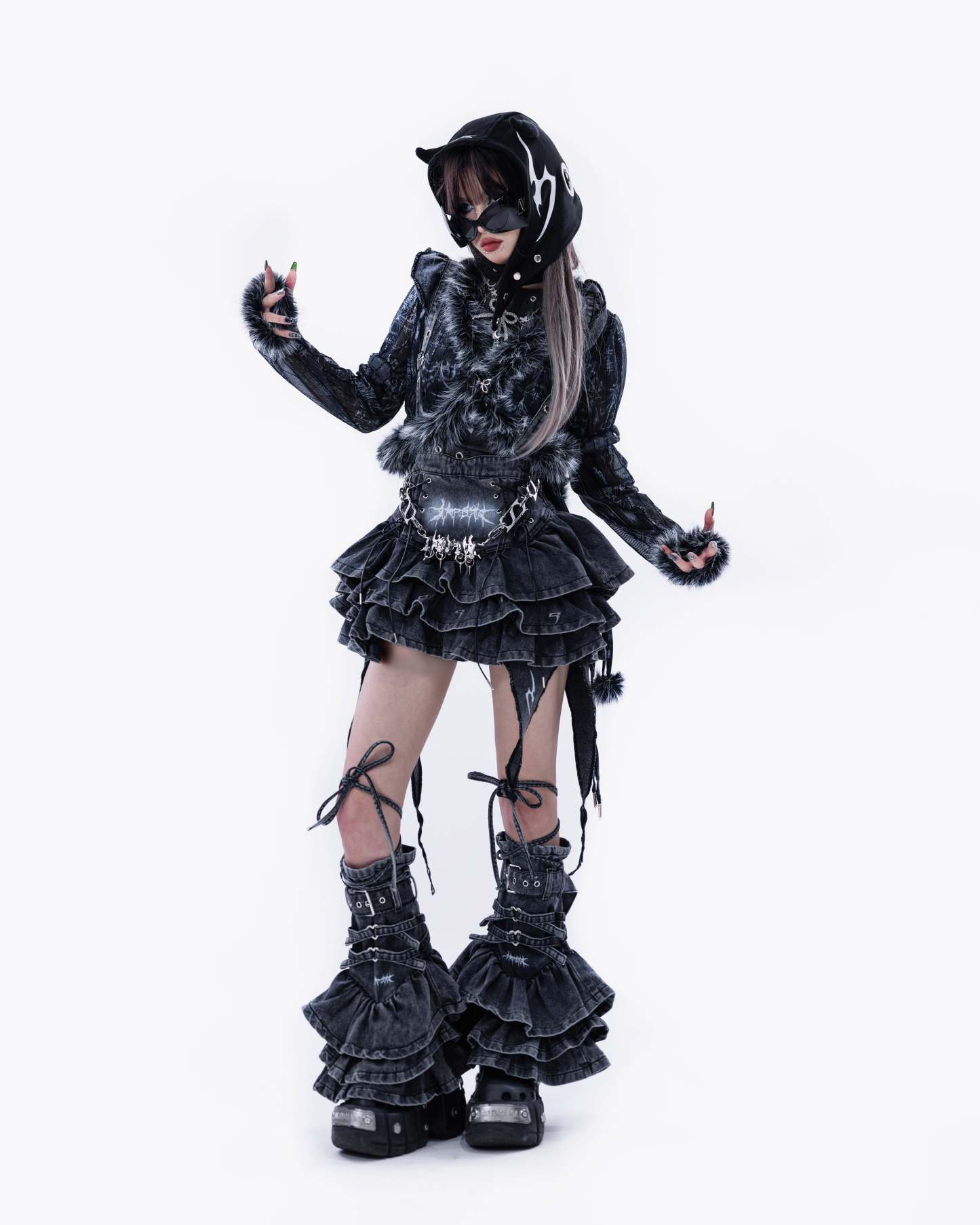 <IT's N0T BLACK & WHITE> - BLACK CYGNUS ATRATUS