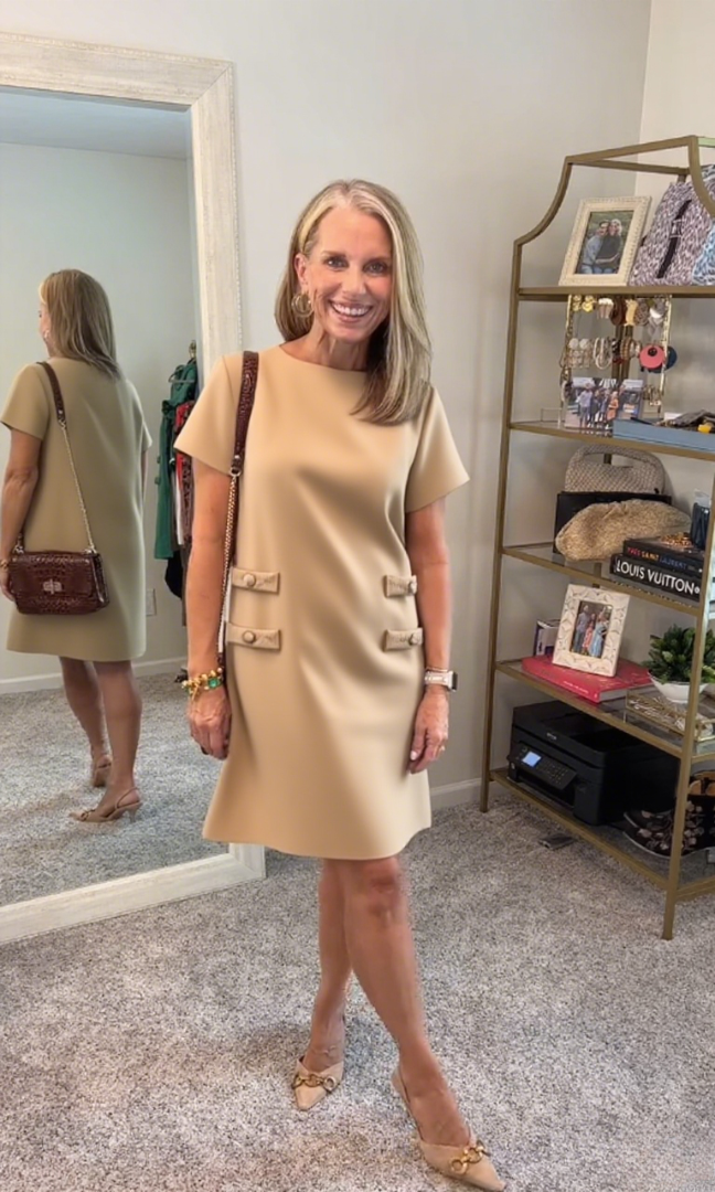 Round Neck Solid Color Button Dress