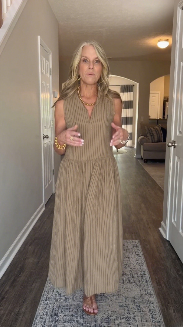 Casual cotton and linen striped sleeveless dress