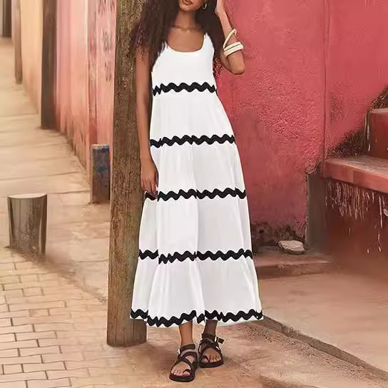 2024 Women's Simple U-neckline Corrugated Tube Top Solid Color A-Line Suspender Skirt