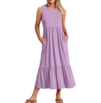 A Round-Neck Sleeveless Patchwork Dress With A Large Hem