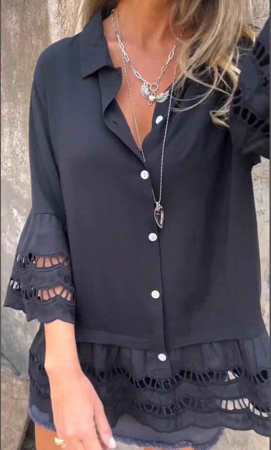 Loose Shirt With Lace And Ruffles