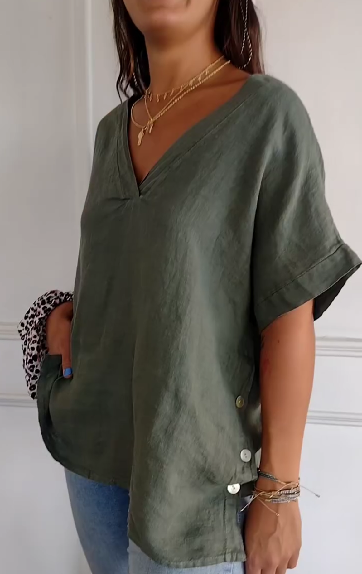 2024 Ladies V-neck side button short sleeves