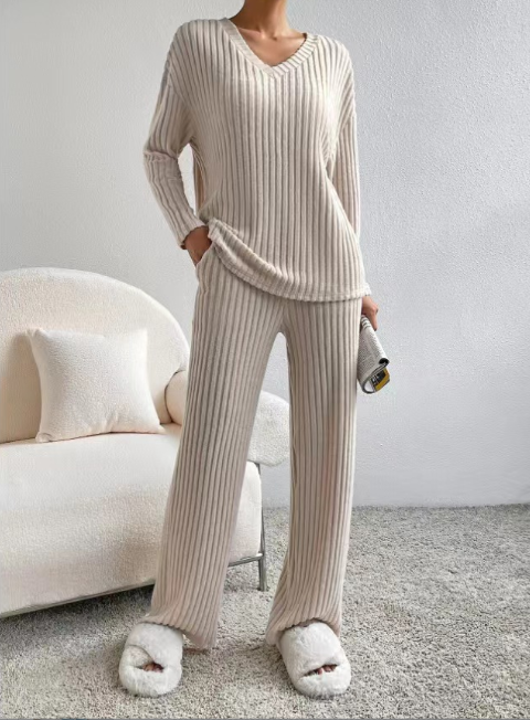 New autumn and winter straight pants loose V-neck pit stripe knitted set