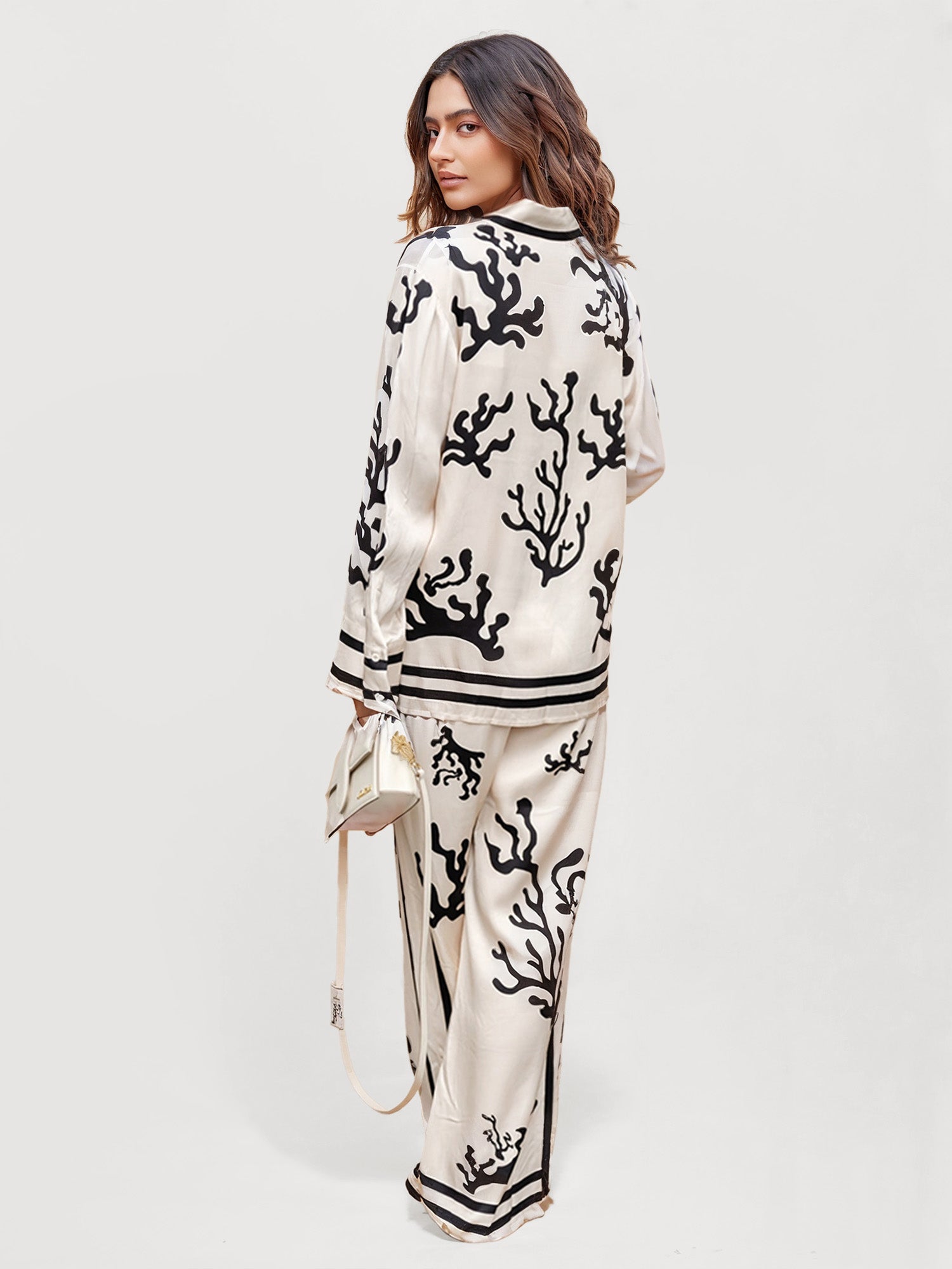 Black Coral Print Wide-Leg Pants