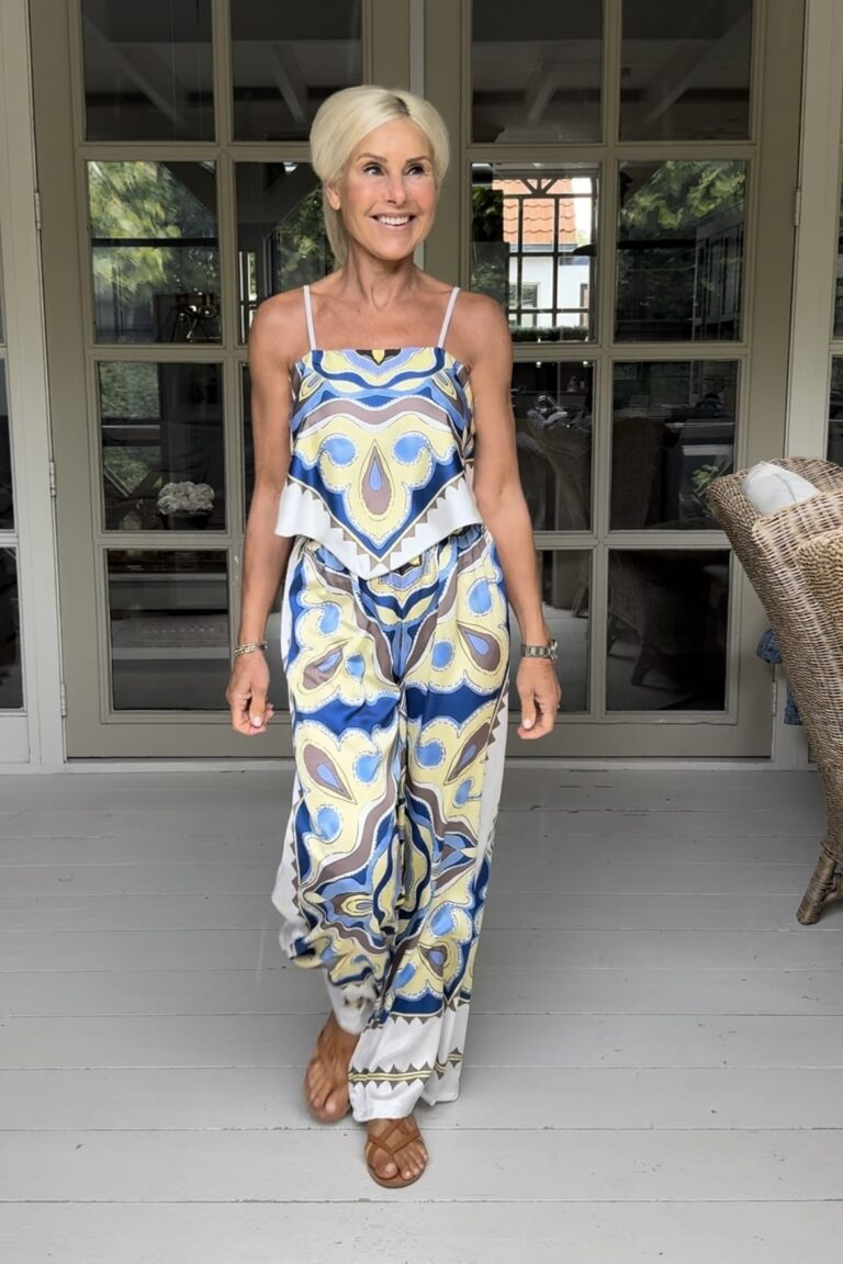 Woman‘s Printed Suit