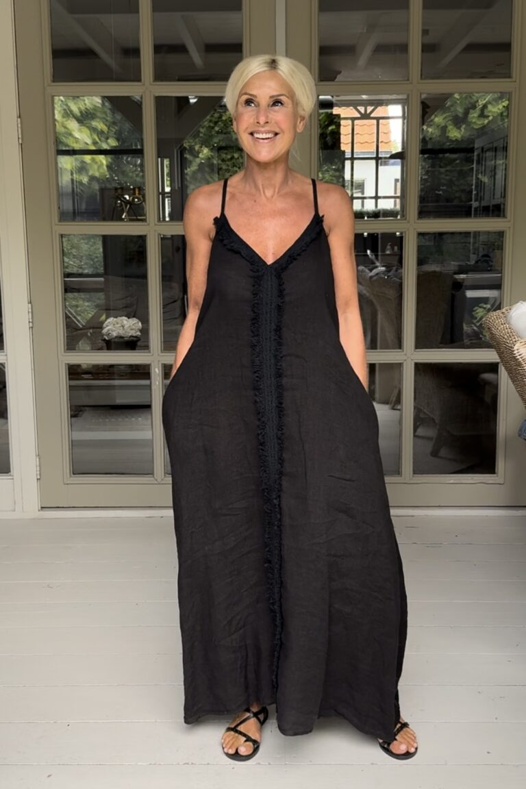 Woman‘s Linen Dress