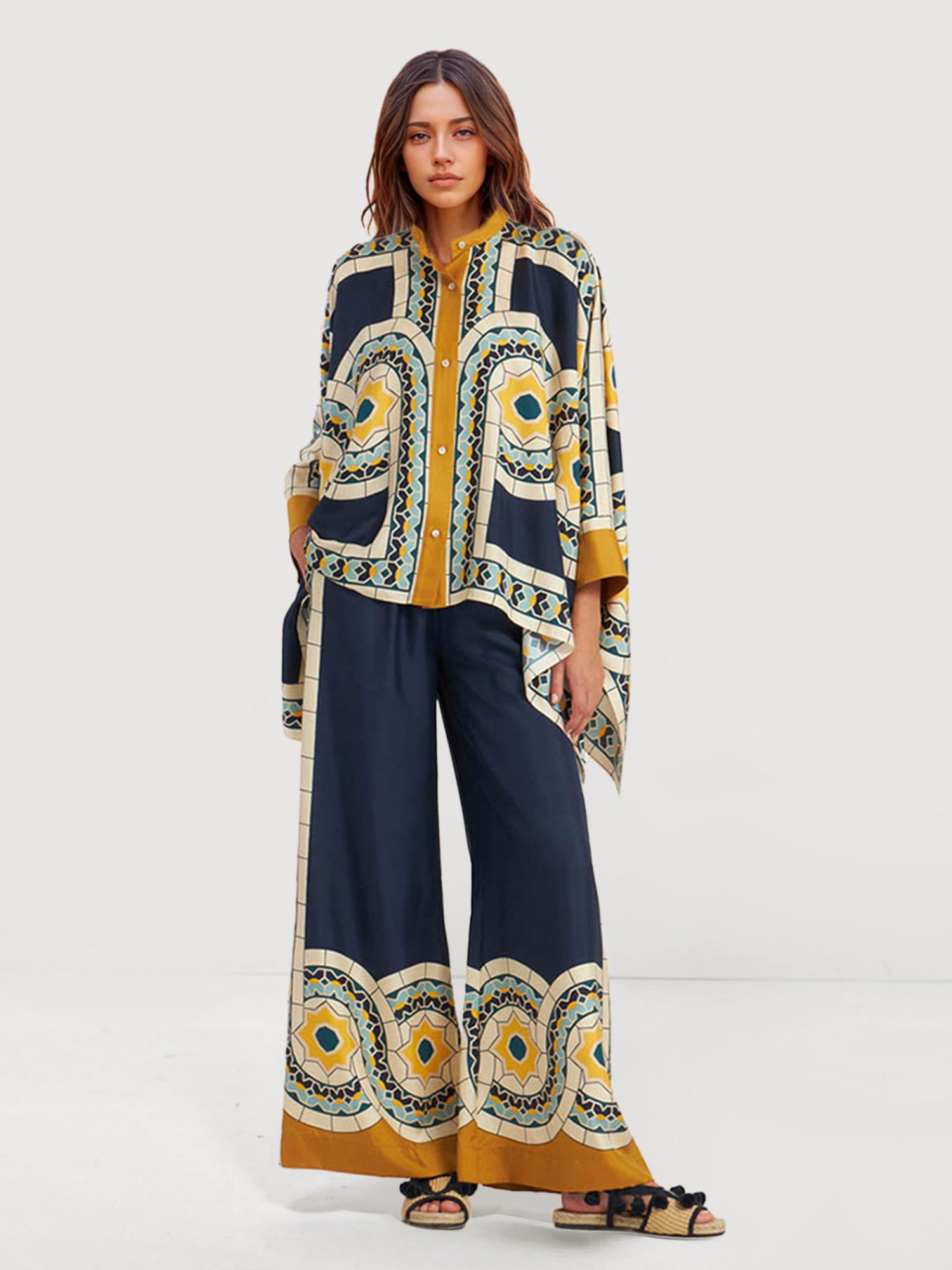 Geometric Print Wide-Leg Pants
