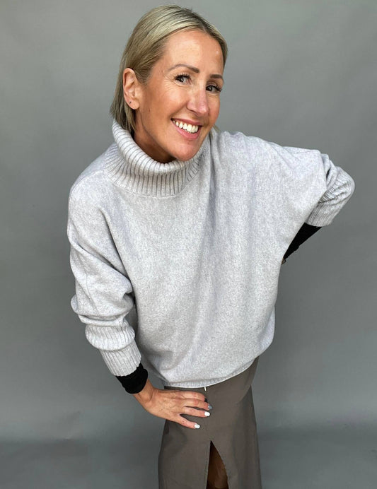 Women's Loose Knitted Pullover Sweater