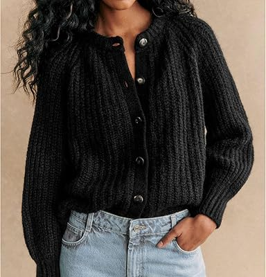 🔥2026 New🔥Stylish round neck knitted cardigan