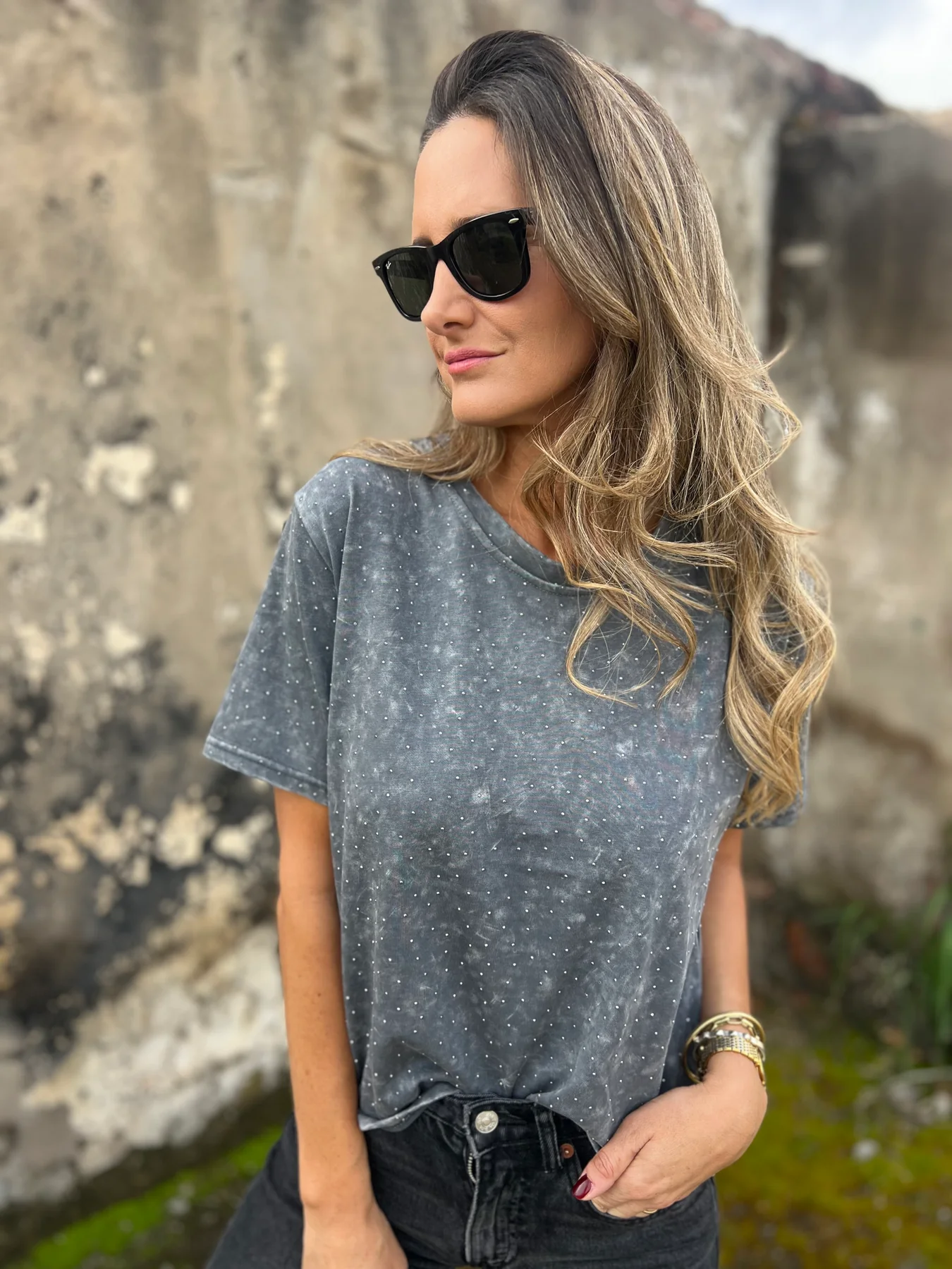 Casual faded rivet T-shirt