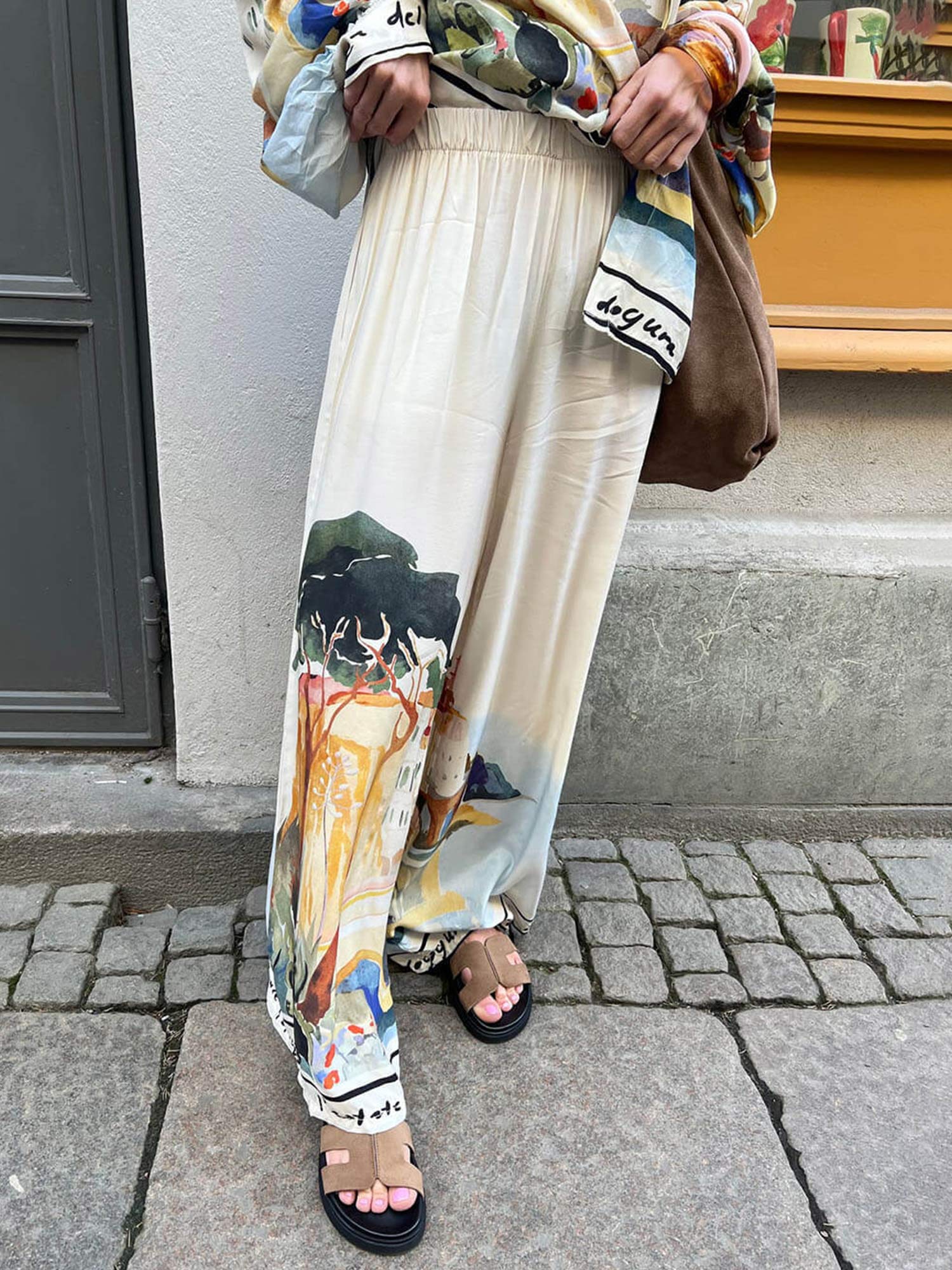 Artful Print Wide-Leg Pants