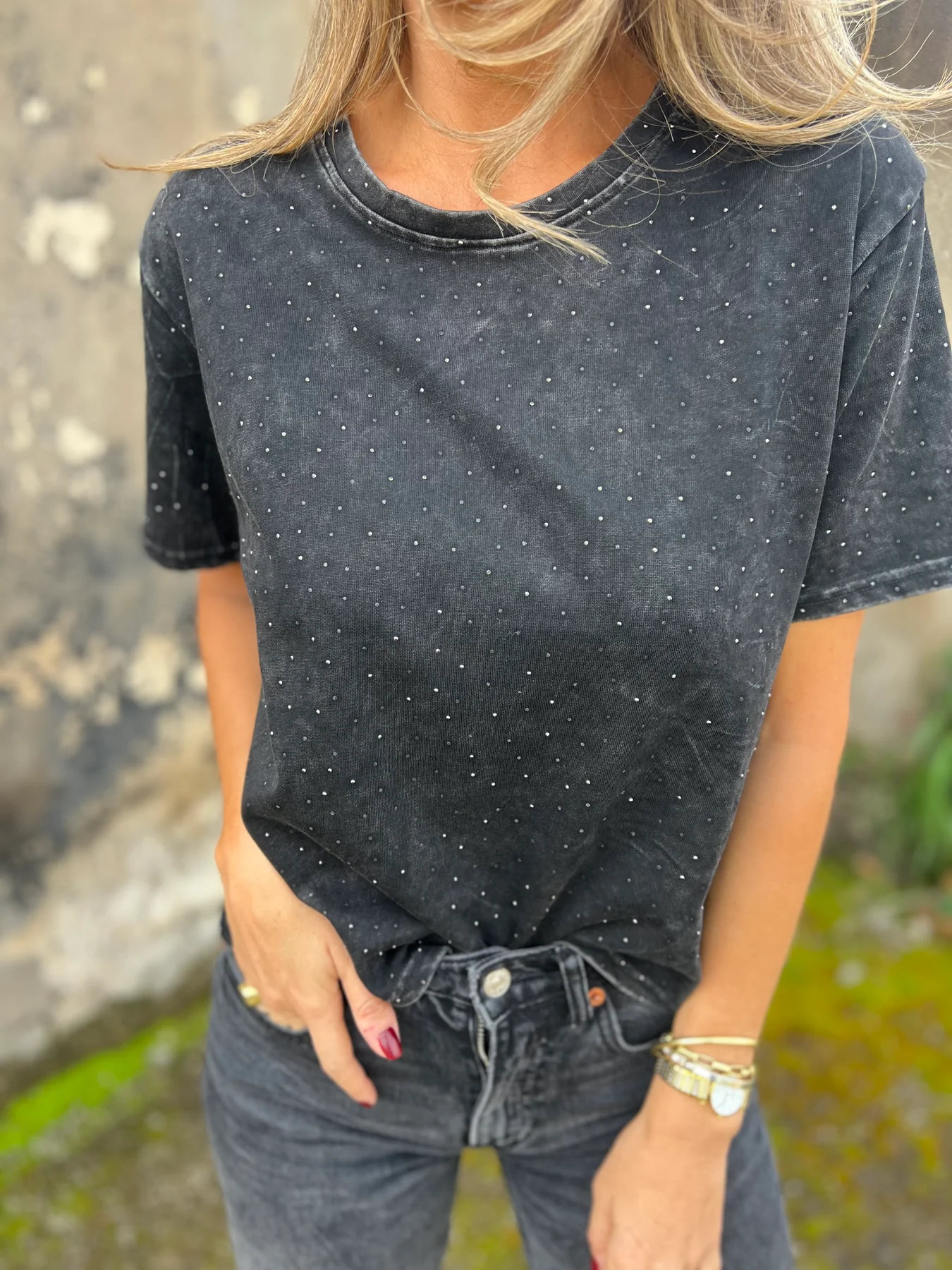 Casual faded rivet T-shirt