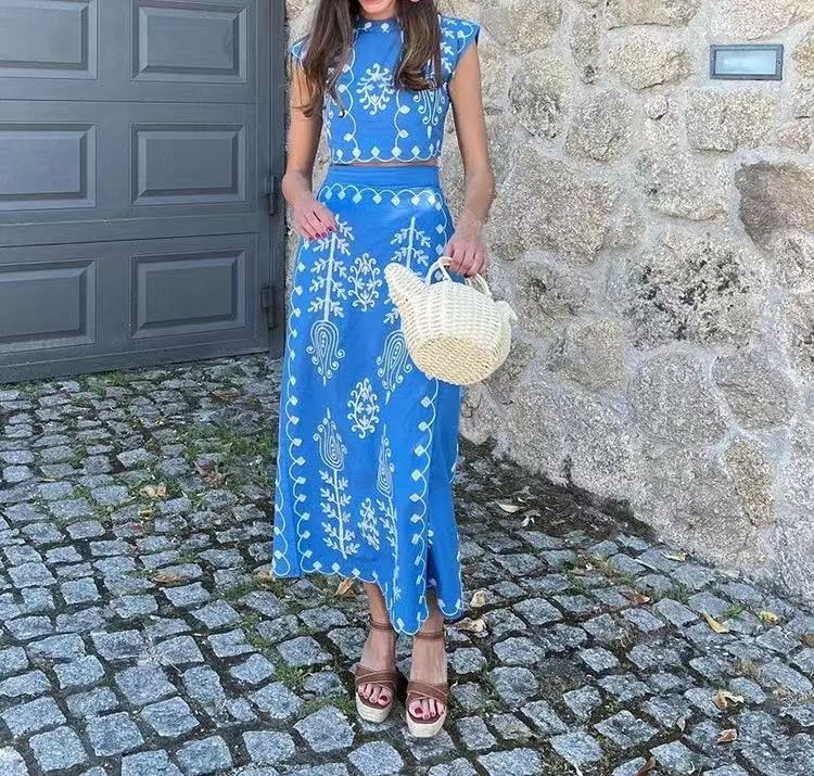 ELEGANT WOMEN'S SUMMER OUTFIT – TOP AND LONG EMBROIDERED SKIRT SET