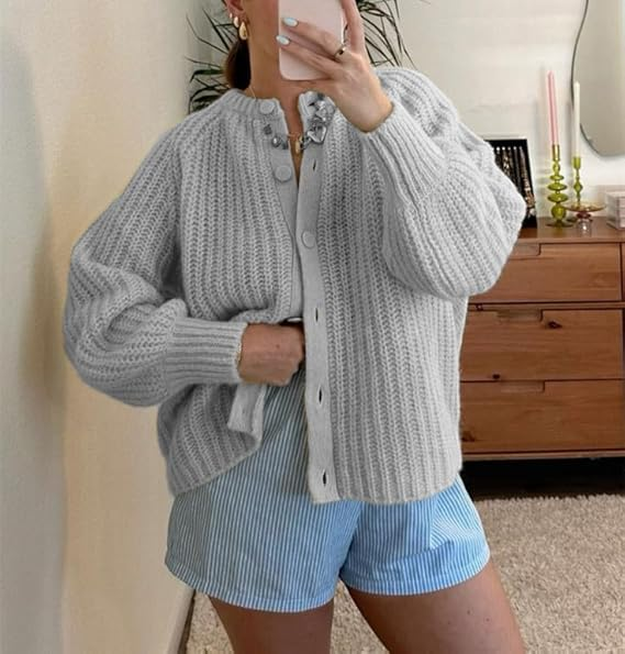 🔥2026 New🔥Stylish round neck knitted cardigan
