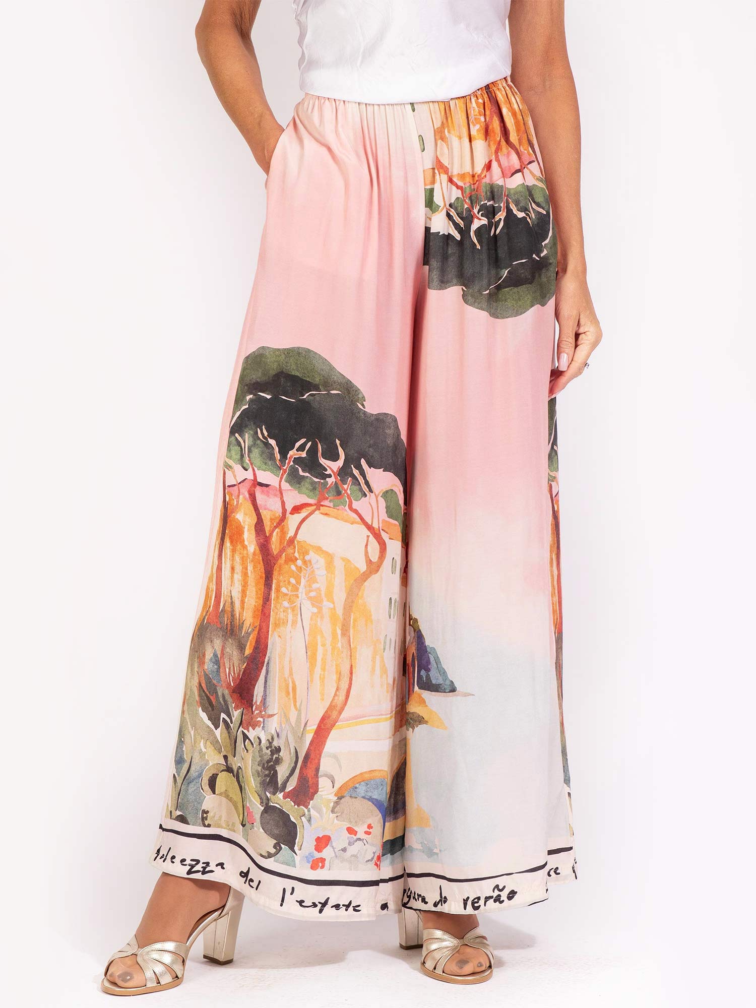 Scenic Wide-Leg Printed Trousers