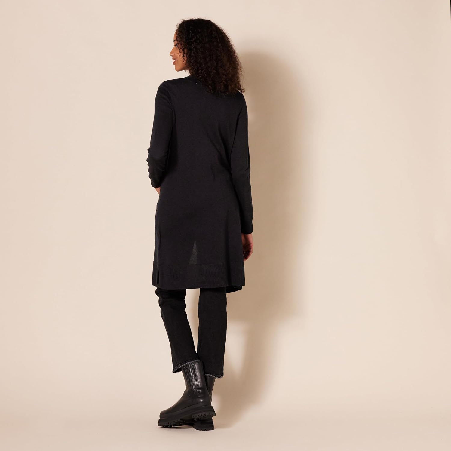 Women's lightweight long-sleeved cardigan