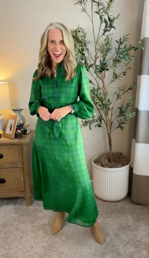 🎁Christmas sale☃️2025 Christmas Hepburn-inspired elegant plaid dress