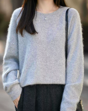 2025 🎁Christmas Solid Color Shimmering Relaxed Cashmere Warm Sweater