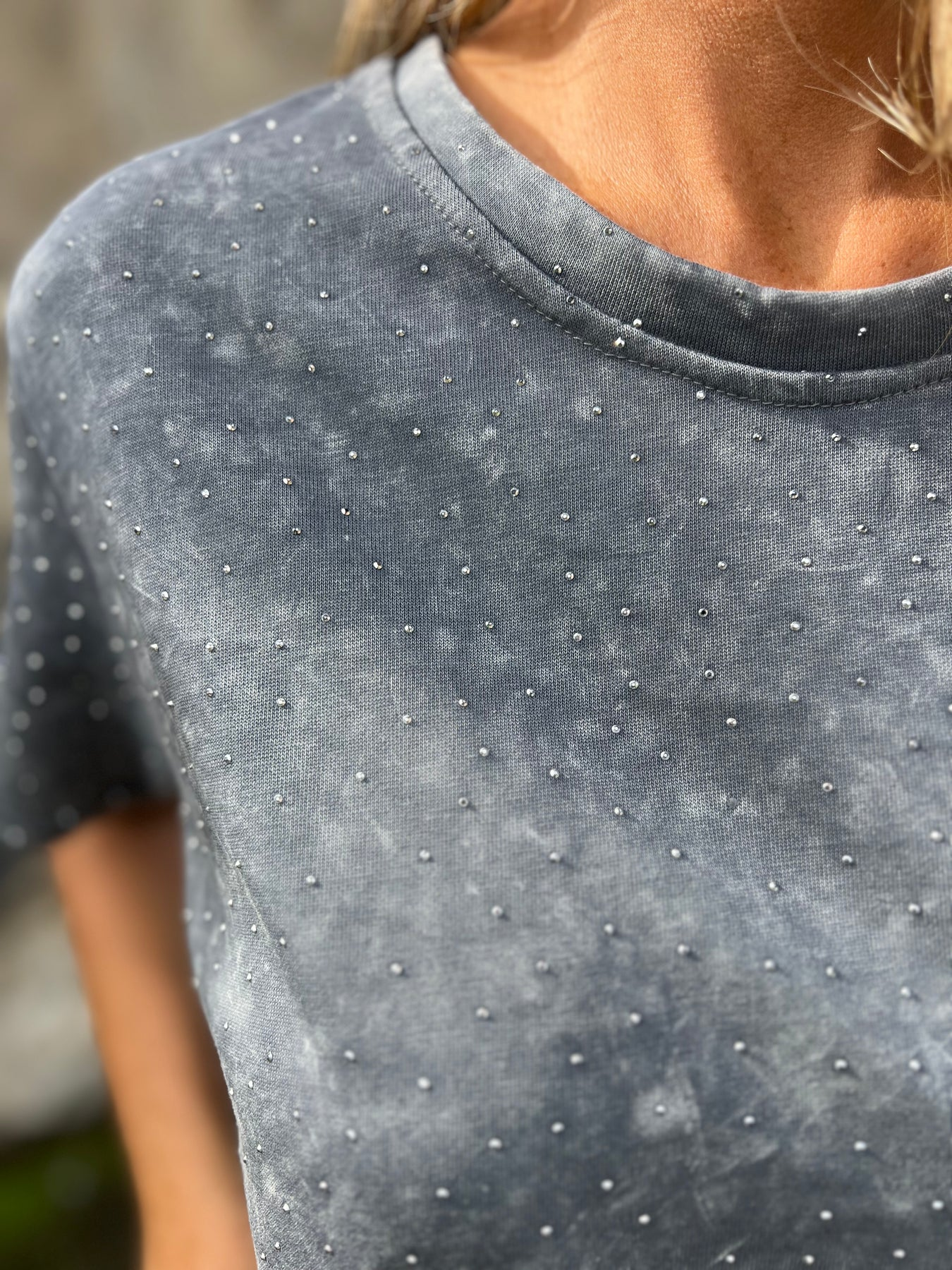 Casual faded rivet T-shirt