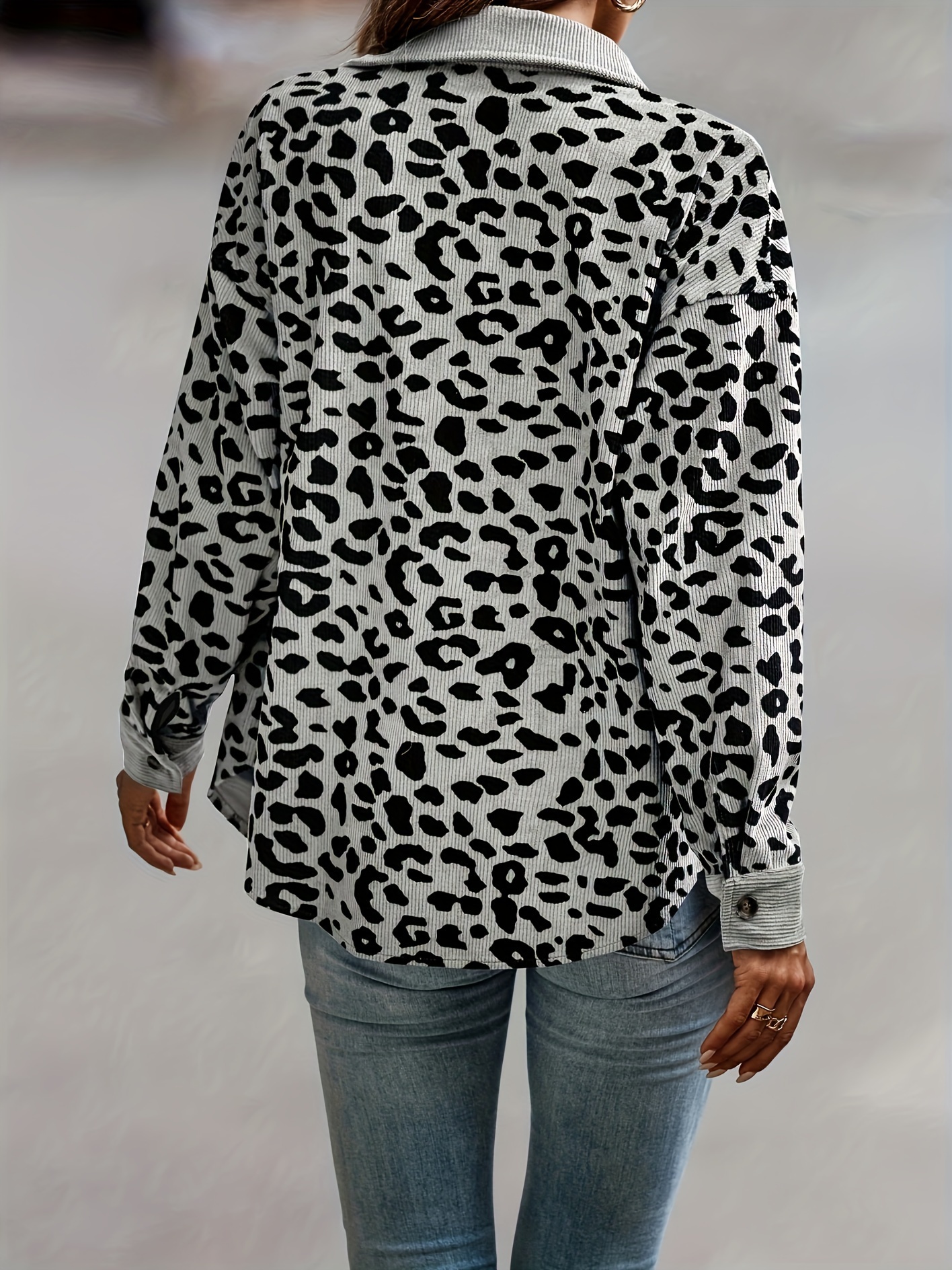 Plus Size Casual Jacket, Women's Plus Plain Leopard Print Flap Detail Long Sleeve Lapel Collar Button Decor Jacket