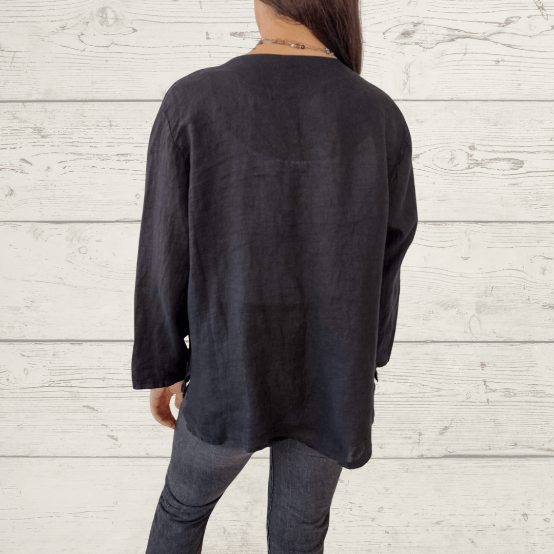 Chaqueta de lino Italiano con ojetillos en los bolsillos, color negro