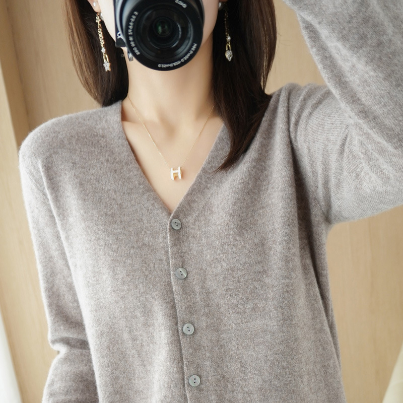 Women's Solid Color Long Sleeve Knitted  V-Neck Korean Style Cashmere Cardigan Jacket