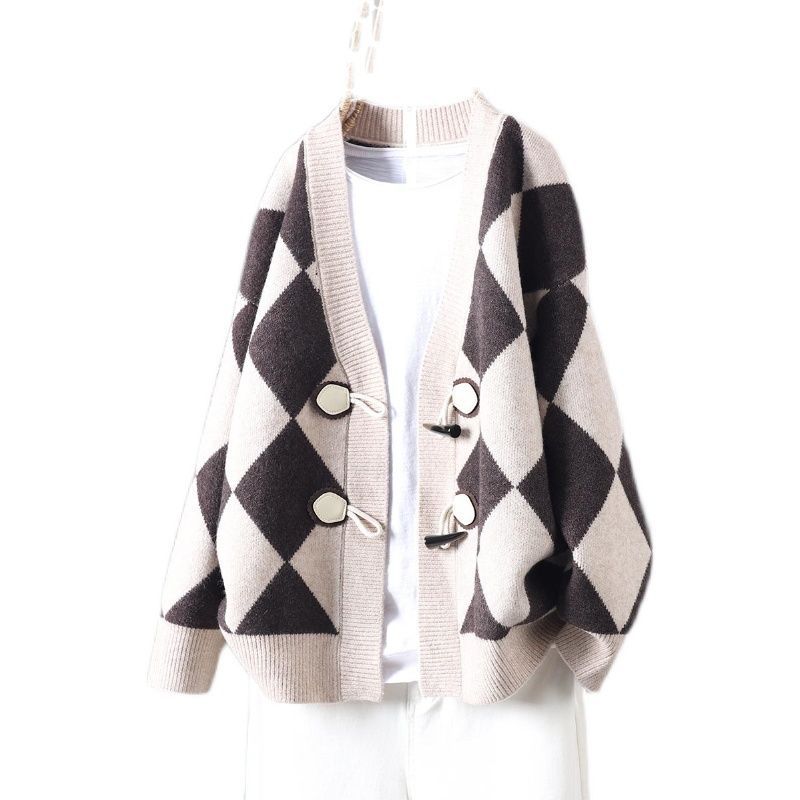 Women's three-dimensional diamond knitted sweater coat