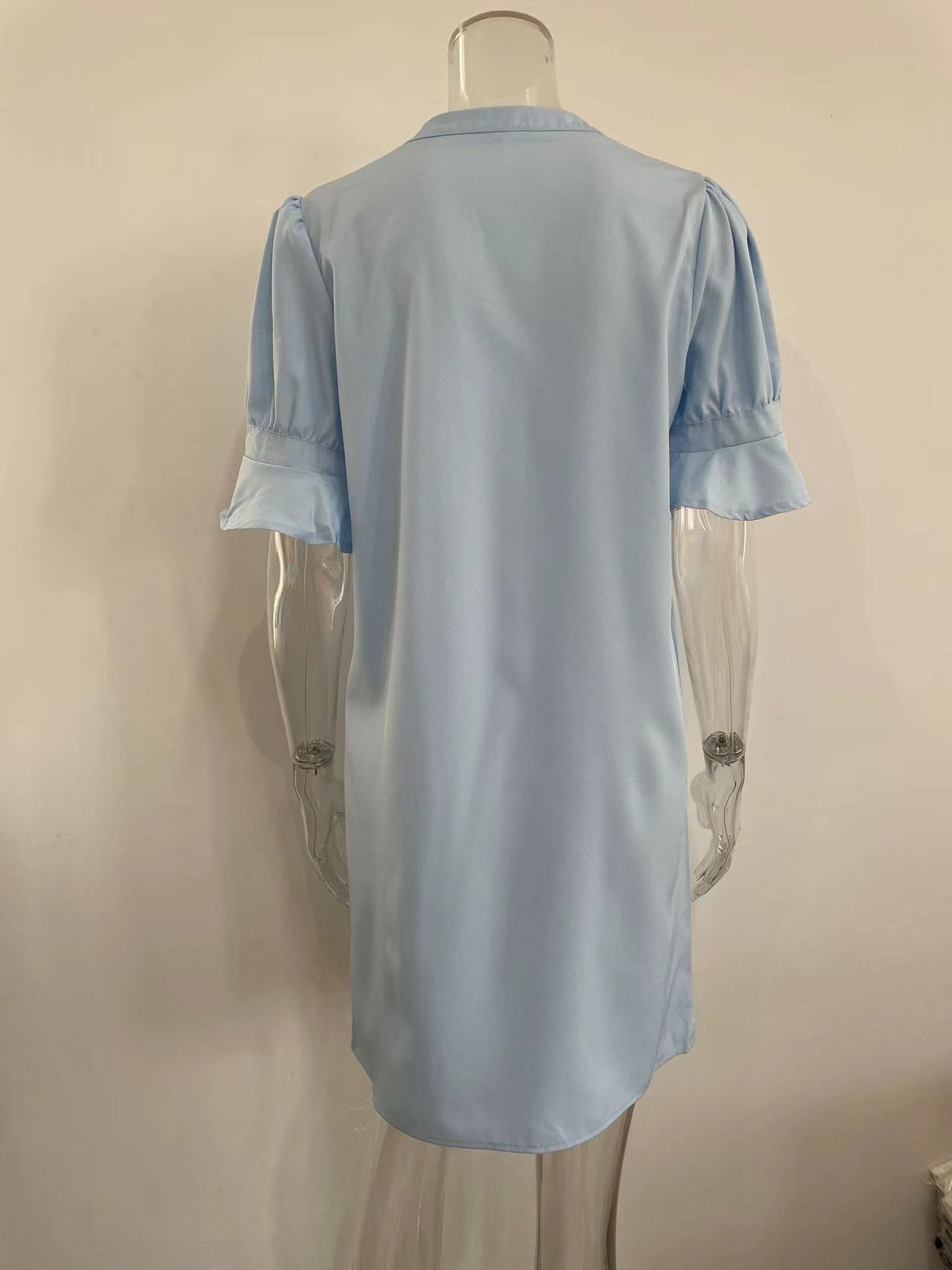 A V-Neck Loose Five-Quarter Sleeve Dress