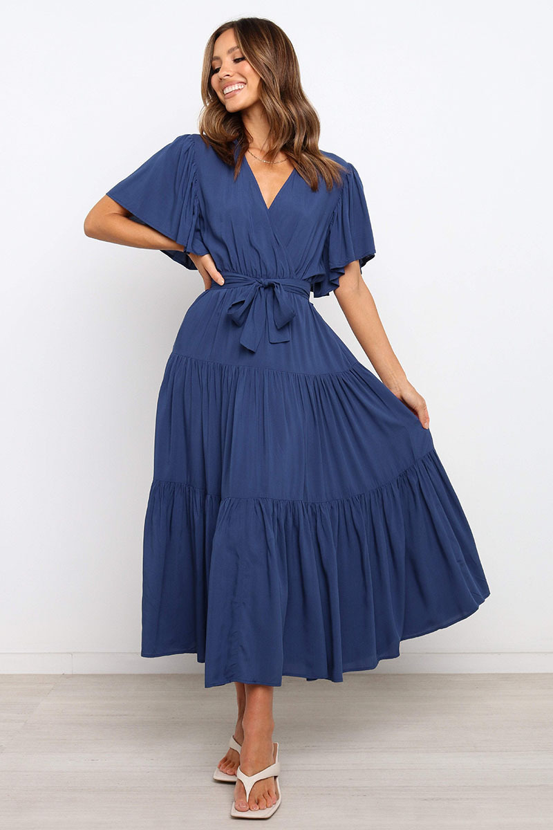 🌸🌸🌸Elegant V-neck dress with ruffled sleeves