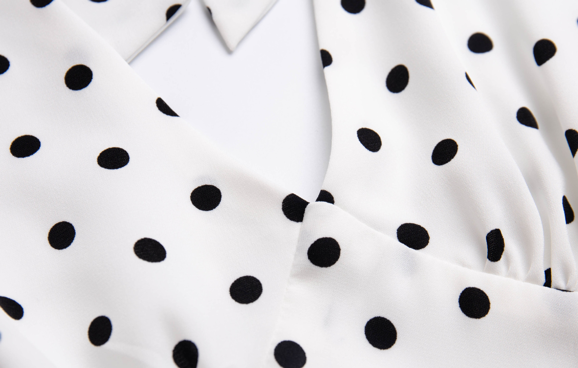 Holiday style polka dot halter neck dress