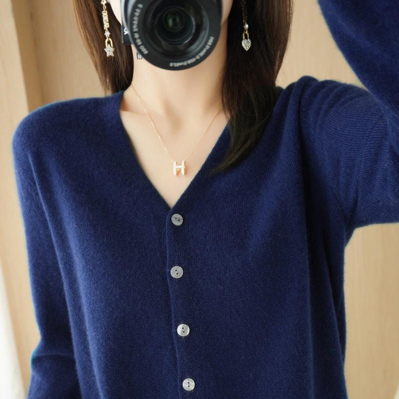 Women's Solid Color Long Sleeve Knitted  V-Neck Korean Style Cashmere Cardigan Jacket