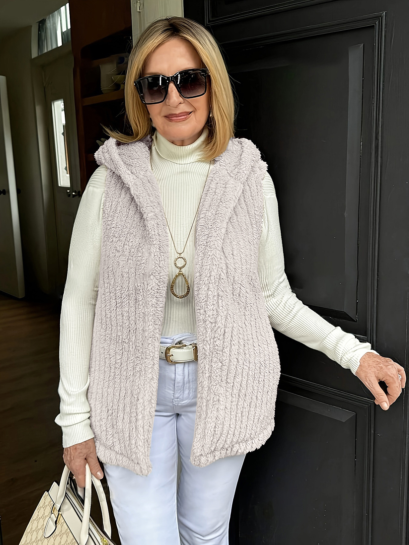 New furry hooded vest sleeveless coat