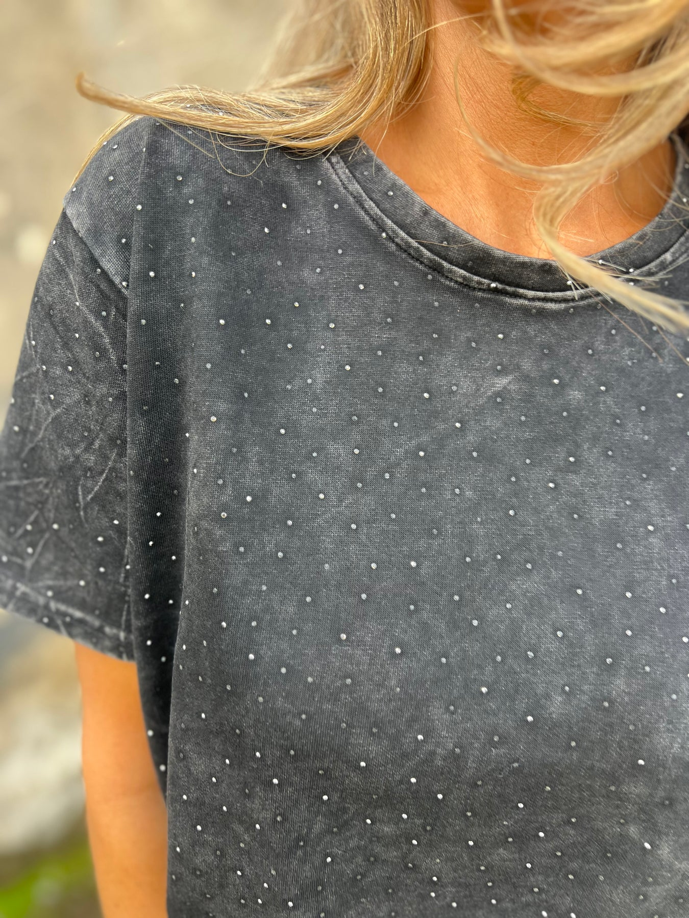 Casual faded rivet T-shirt