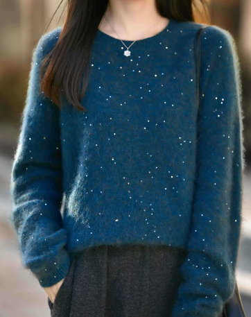 2025 🎁Christmas Solid Color Shimmering Relaxed Cashmere Warm Sweater