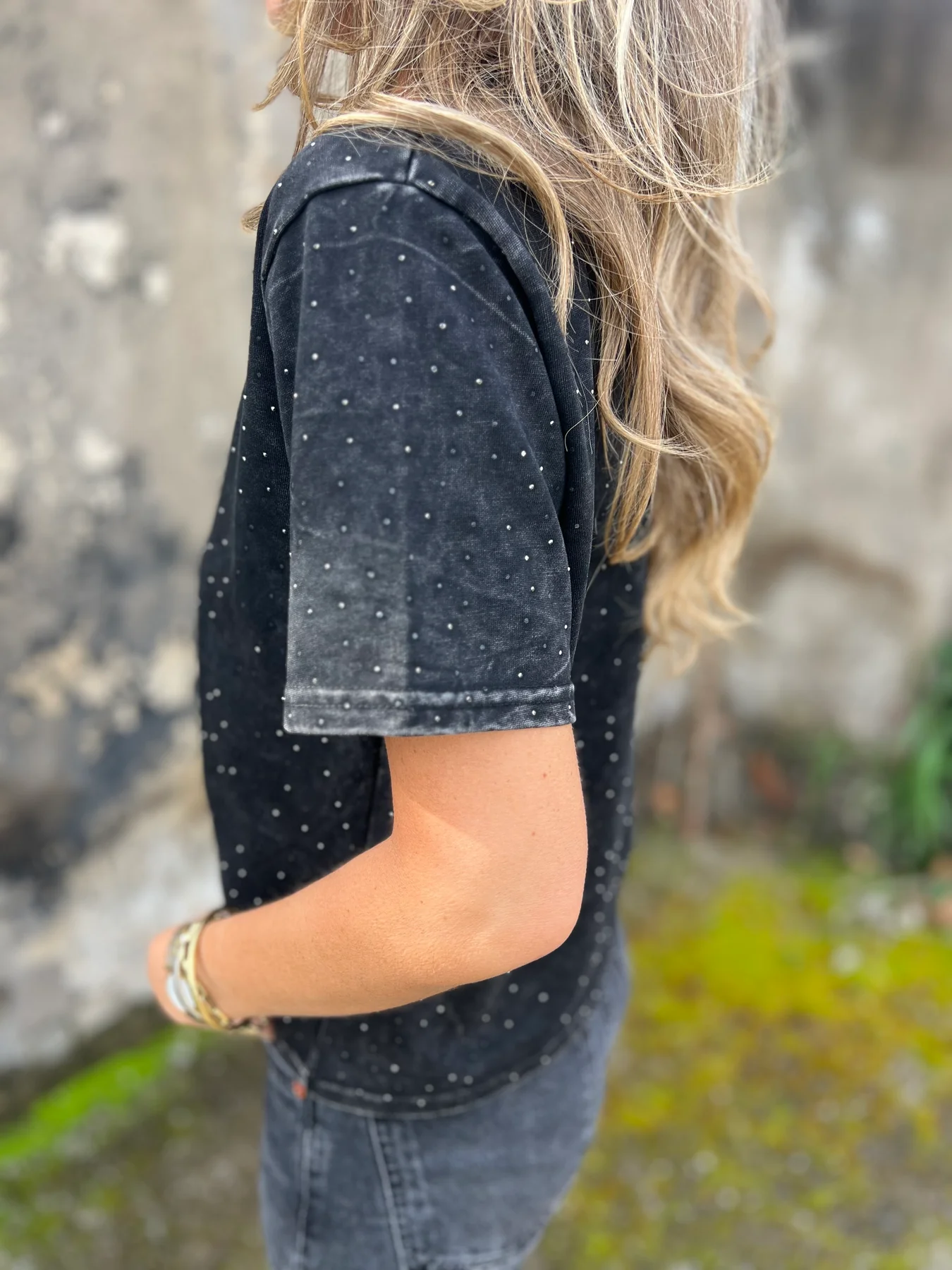 Casual faded rivet T-shirt