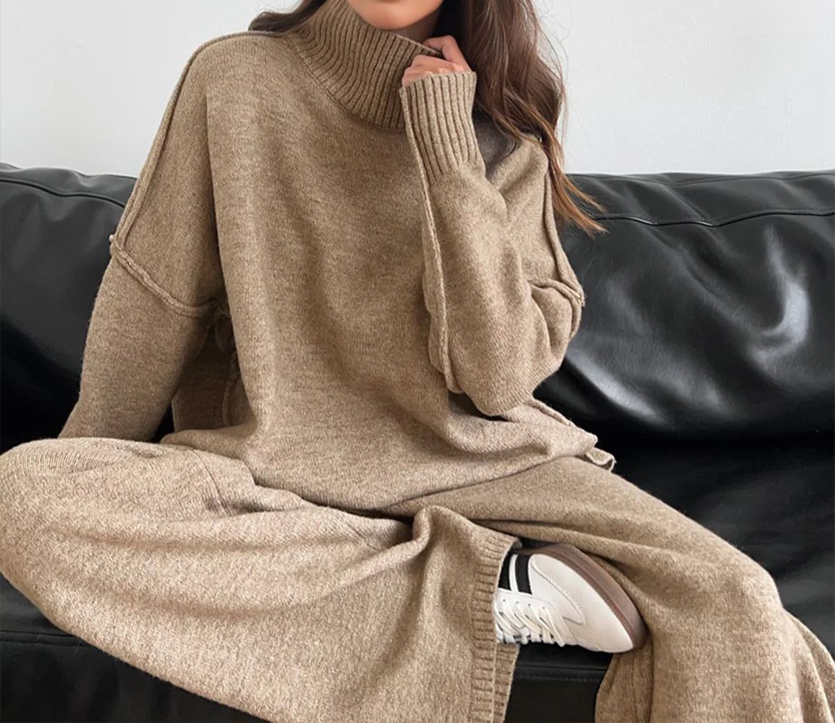 2025 Women‘s Plain Turtleneck Knit and Pants Set