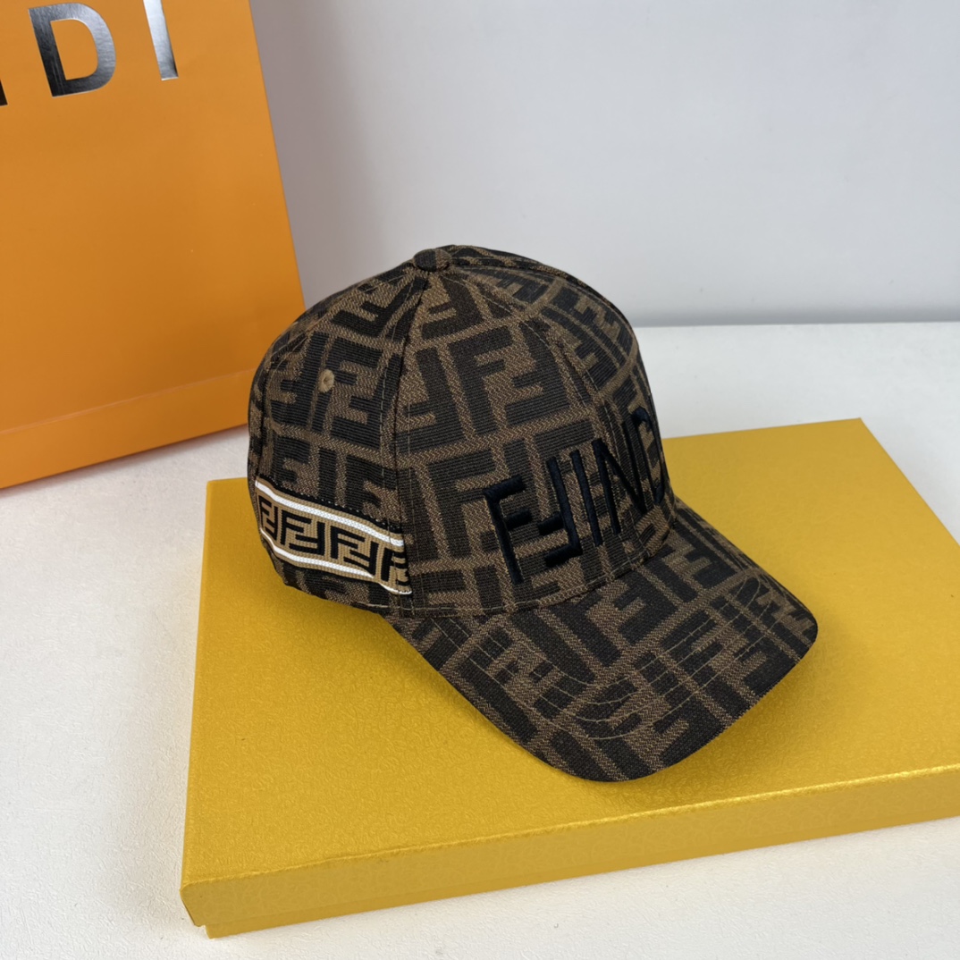 FASHIONABLE BRITISH BASEBALL CAP