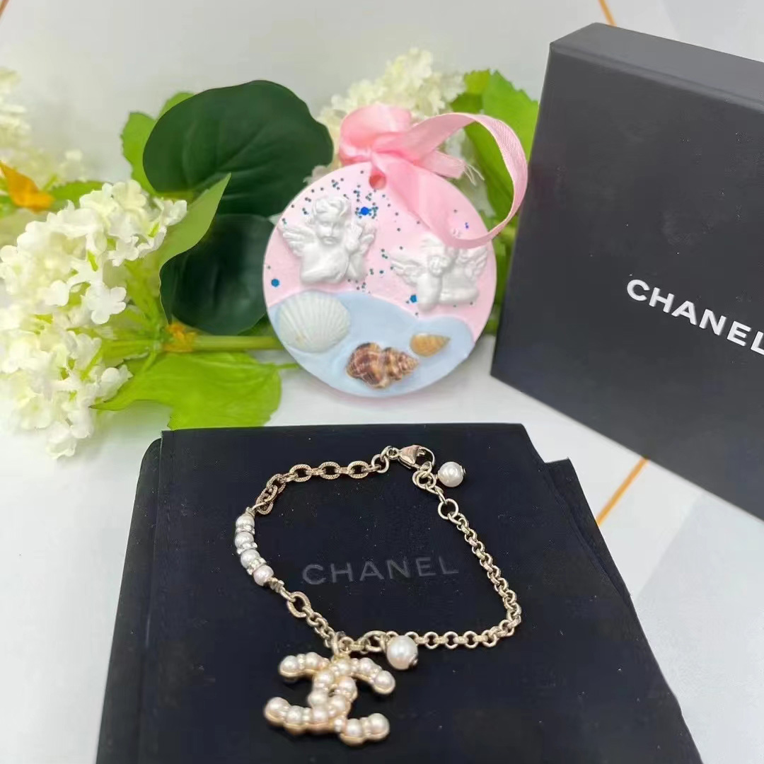 Double C Pearl Bracelet