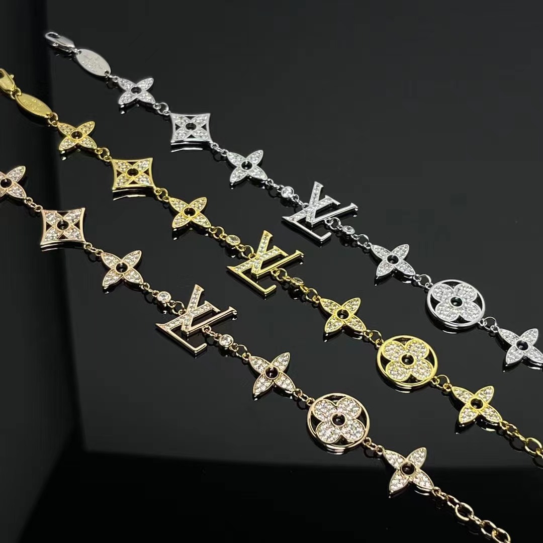 Diamond Blossom bracelet, diamonds