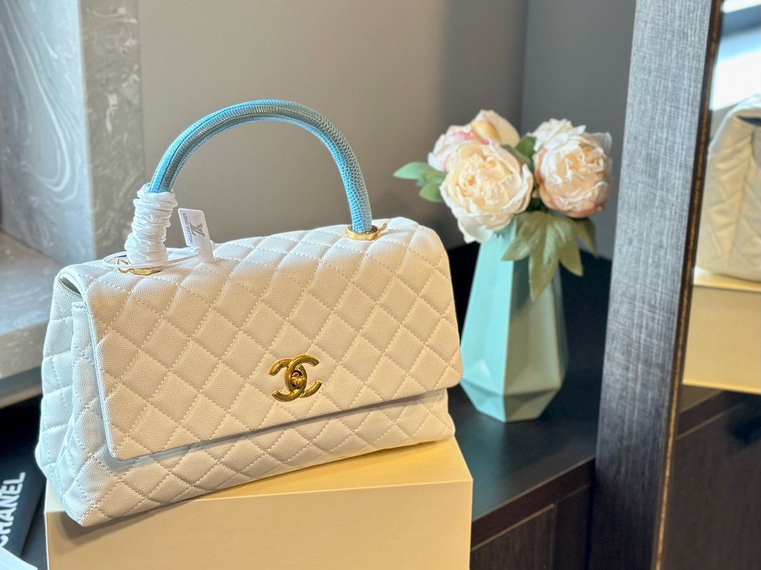Caviar Lizard Embossed Quilted Small Coco Handle Flap