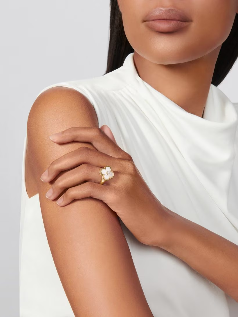 Vintage Alhambra Ring