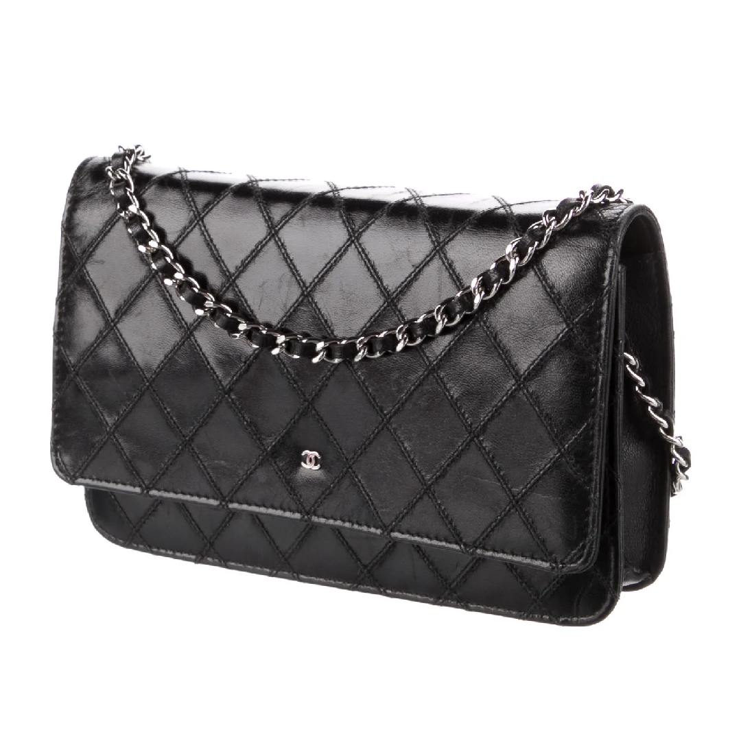 Diamond Quilt Wallet On Chain